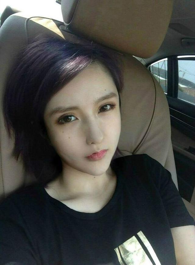 "网红鼻祖"沉珂现状:与老公离婚2年,儿女可爱,气质变温柔