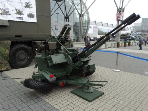 此次出现在乌克兰的这款魔改"神狙",其原型zu-23-2机炮堪称前苏联时代