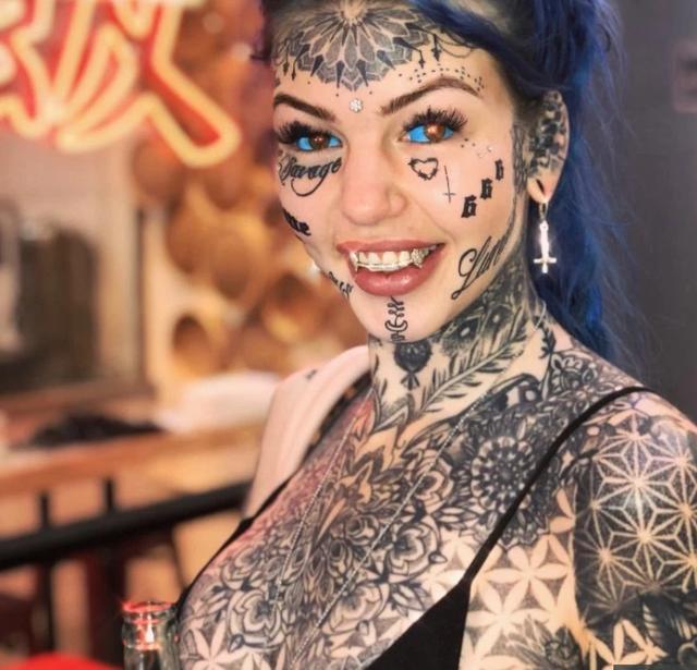 澳洲纹身最多的女子图片