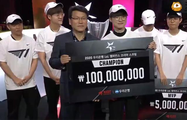 SKT以3:0比分零封GENG夺冠，Faker创造了伟大记录