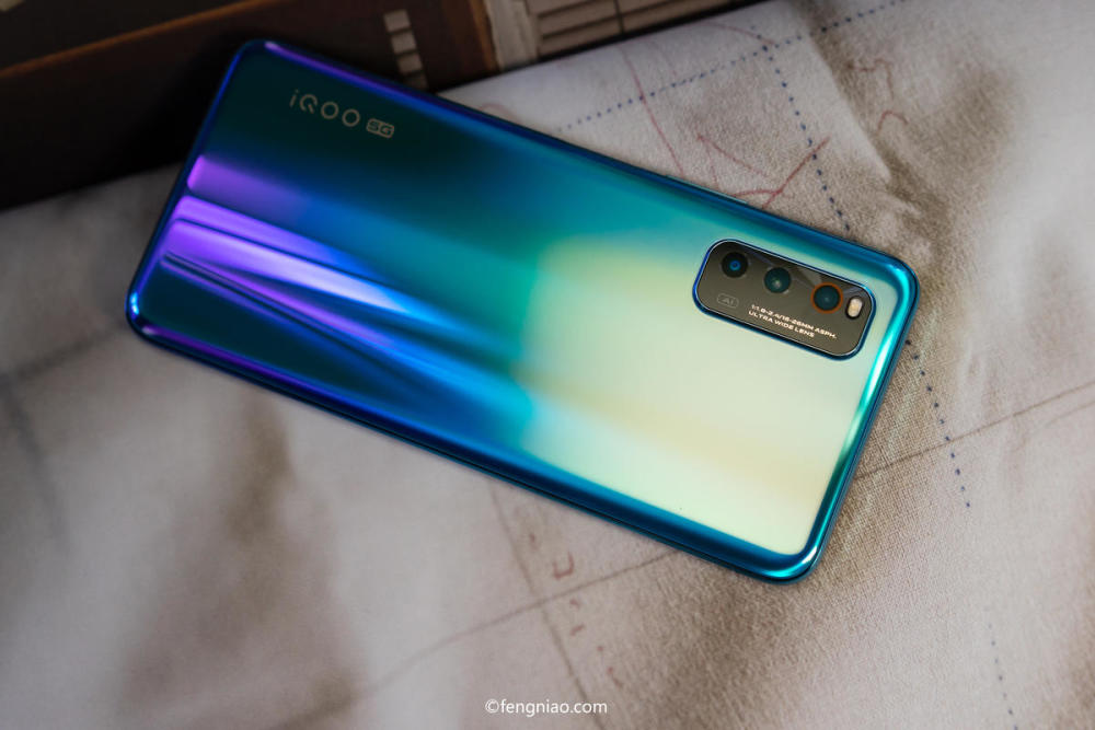 生而强悍性能机iqooneo3晴空蓝图赏