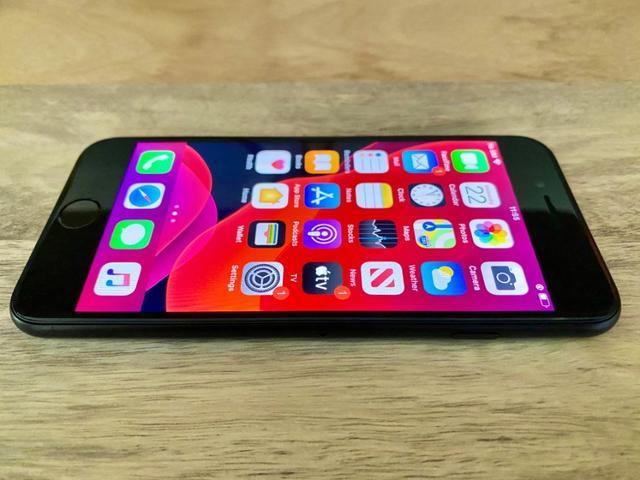 3299元买iphonese2值得吗?对比华为p40后,差距比想象的大