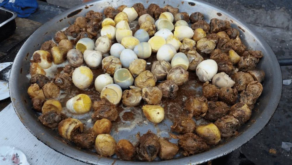 毛蛋真的 健康 吗 这种毛蛋千万不要吃 全身不是寄生虫就是细菌 腾讯新闻