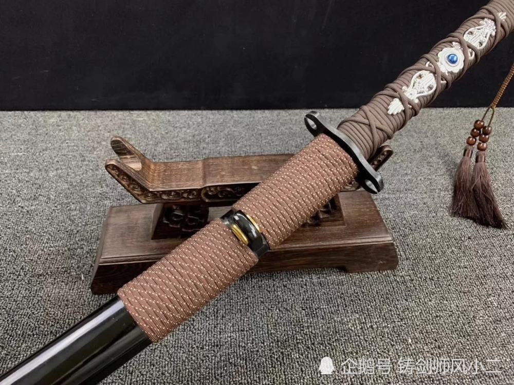 蓝凤斩马刀,刀条烤蓝工艺双血槽