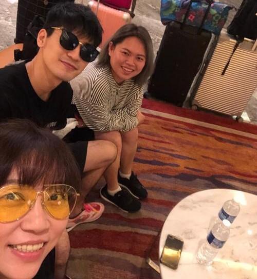 涂善存在片中与马来西亚女星zen俊倩谈一段浪漫恋爱,回忆起戏外的初恋