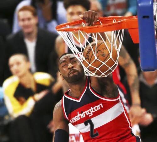 盘点nba"非惯用手"扣将!麦迪科比上榜,沃尔"独一档"!_腾讯新闻