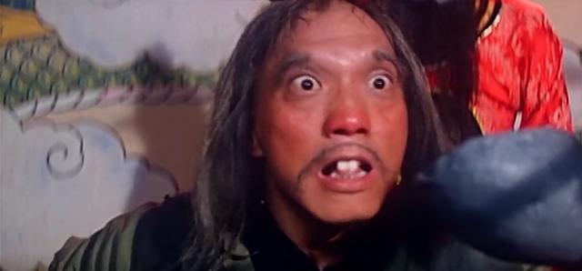 虽然鬼马天师的剧情很一般可片中的民间技法却很引人耳目