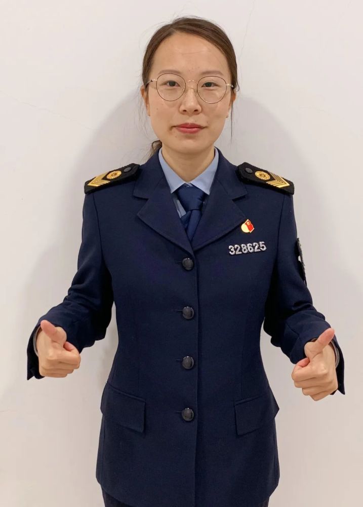 女,1993年3月出生,中共党员,泰州市卫生监督所监督三科科员,主要工作