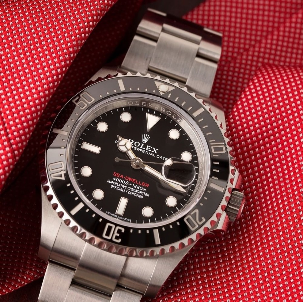 新鲜感十足的红字海使腕表 点评极具纪念性意义的劳力士单红鬼王