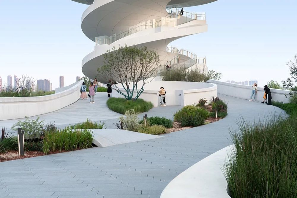 景观中的白色设计运用案例合集|景观周发布_腾讯新闻