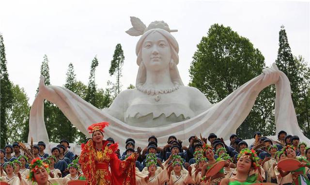 嫘祖像第五,黄帝与蜀的关系为何黄帝的元妃嫘祖要亲自入蜀教授蜀民