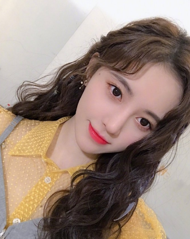 女星泡面头:欧阳娜娜土气没特点,唐嫣不像"公主",郑爽俏皮可爱!