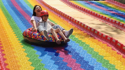 林拥城彩虹滑道等你来体验!