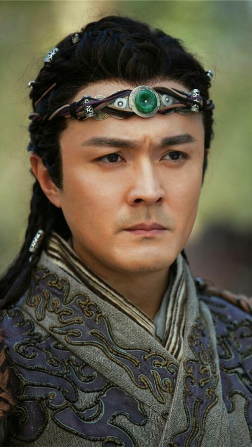 于小伟饰演的沈重在《庆余年》中大放光芒,可以说是第一季后期中最为