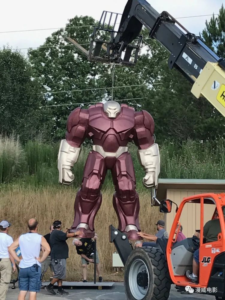 奇异铁szd奇异博士身着钢铁侠盔甲的剧照来了