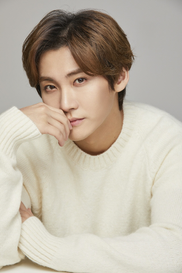 ftisland出身宋承炫今日入伍 通过sns告别_腾讯新闻