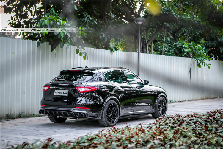 玛莎拉蒂又一黑武士levante改装运动碳纤包围喷漆改色