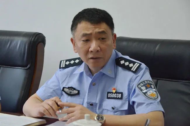 张国庆副局长深入交警支队调研道路交通管理工作