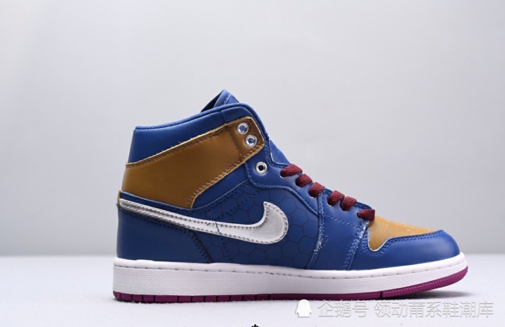 复仇者联盟,aj1美队配色,美队,一把锤子一个盾走天下的男人