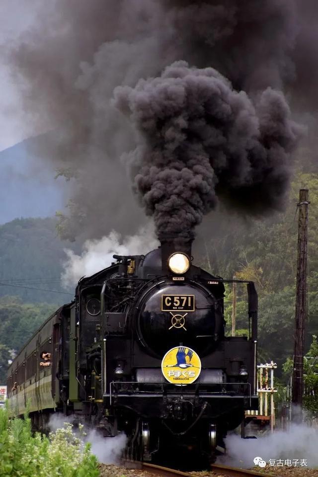 为什么是火车头而不是变形金刚呢?首先我们来了解下日本c571蒸汽列车.