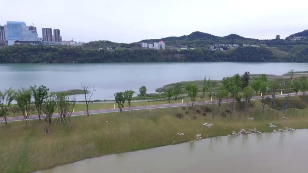 南部县最美景点满福坝航拍
