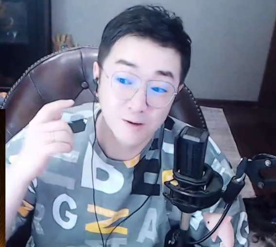 yy众神豪真实年龄,爆平生哥心酸发家史!青蛙恋情曝光!南航空姐!