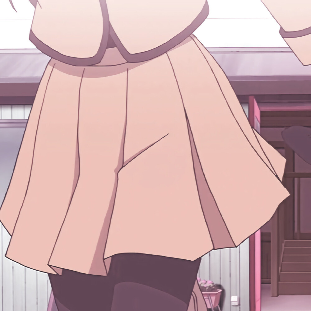 动漫部位女头·微丧文案:一派纯真,撞上南墙