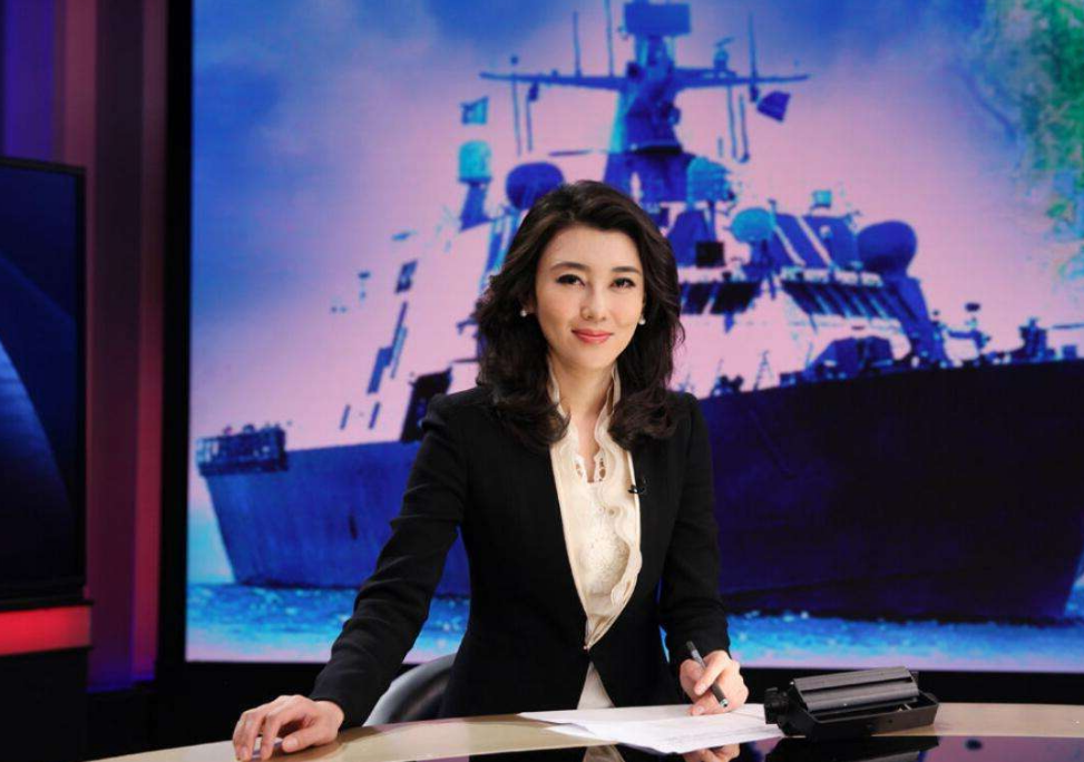 41岁美女央视主持李红看到正脸后网友直呼确定不是20岁