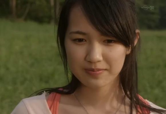 实际上在银河奥特曼里石动美玲的颜值还是相当之高的,而且和小光还是