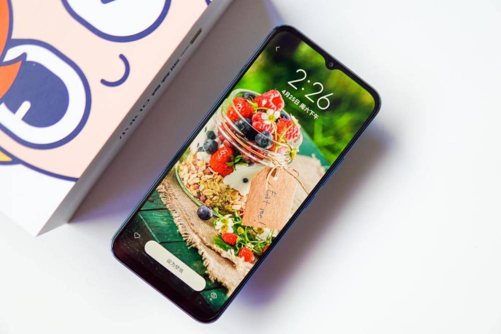 没有了小屏的se小米10青春版大家喜欢吗