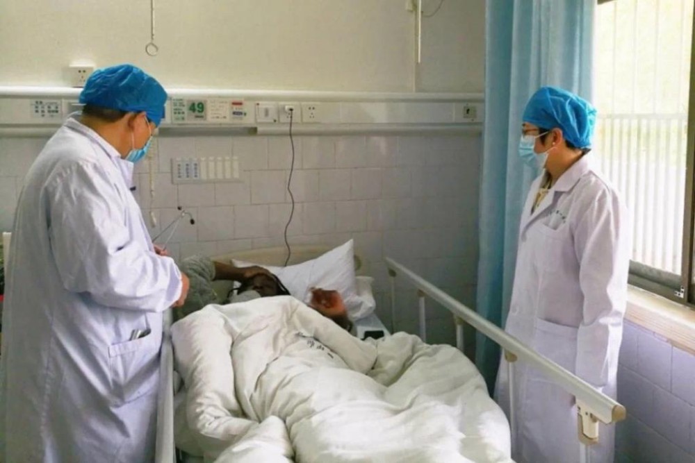 外国友人感染脓毒血症病情危重病愈后她写下了这样一封感谢信