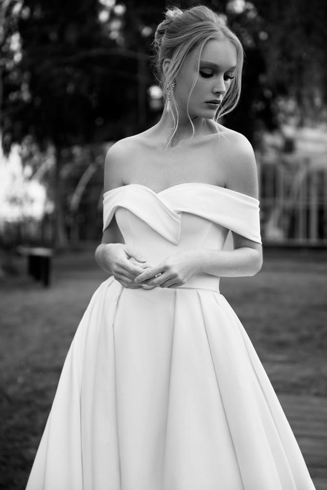 "julie vino"2021礼服系列,你是优雅的女人