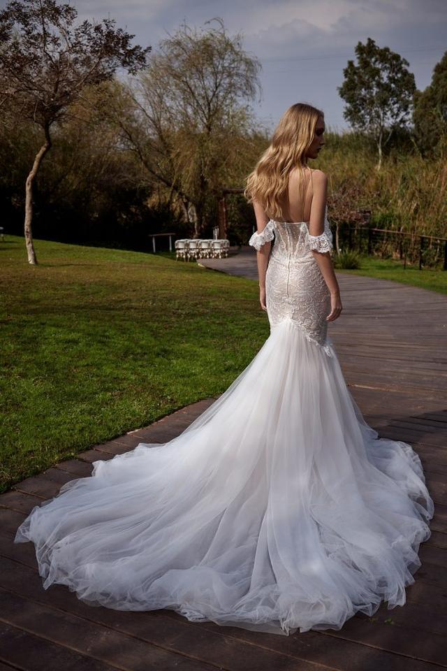 "julie vino"2021礼服系列,你是优雅的女人