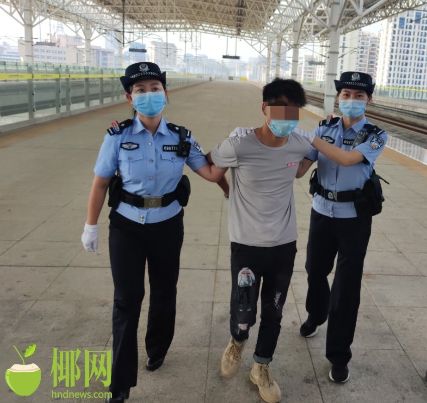 2名打工女孩被老板拘禁逼迫卖淫魔头海口东站被女警抓获