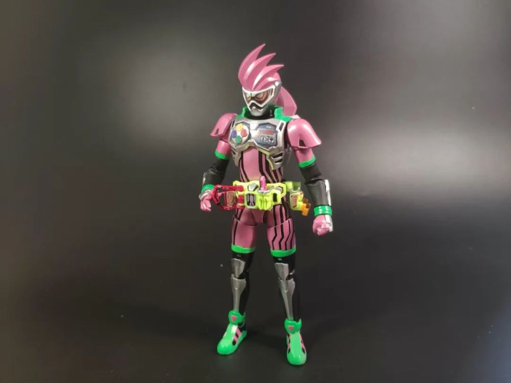 假面骑士exaidsd高达头