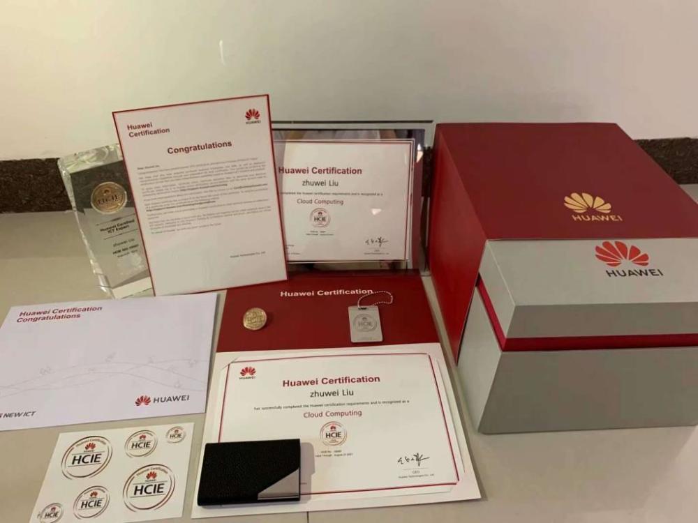 经历两个月日以继夜的学习后,刘铸纬顺利拿下华为hcie证书,成为湖南