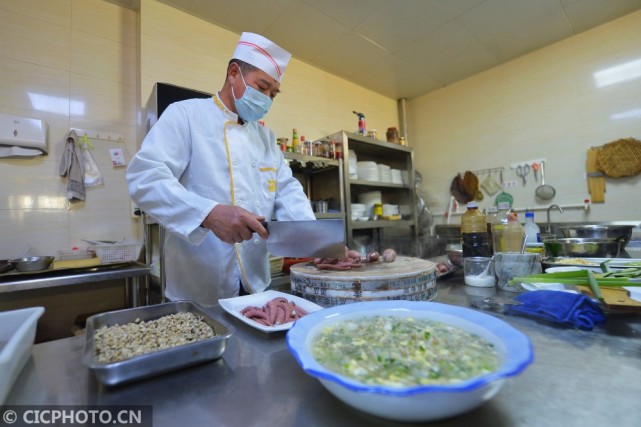 春捕青岛"四小海鲜"之"蚝艮鱼"