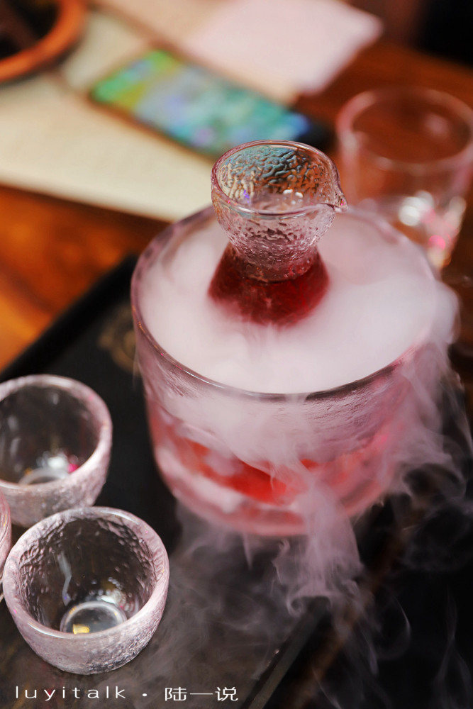 在这里看到不少,比如一箱毒药,有孟婆汤,后悔药,断肠散……等供选择