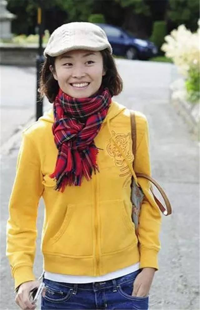 央视知性主持人敬一丹女儿毕业就嫁给老外现在的工作够酷