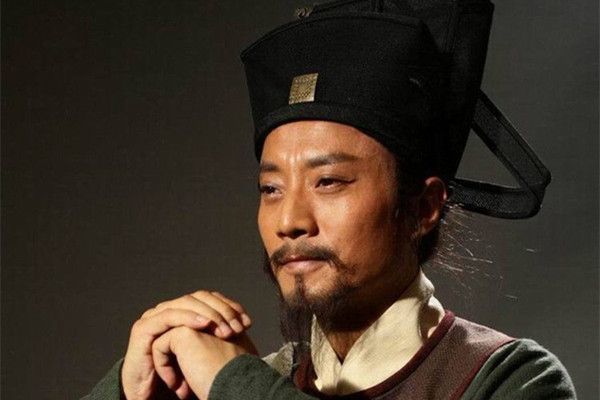 晁盖|黑旋风李逵有个巨大缺陷，遭晁盖警告，却依然我行我素