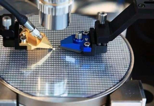 光刻|国产芯片有救了？中科院5nm激光光刻研究全新进展