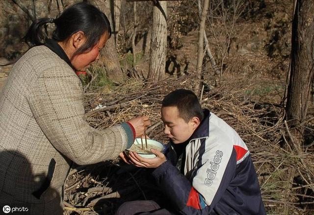 精神病院住院要花多少钱 或许可以申请免费治疗 怎么办 腾讯新闻