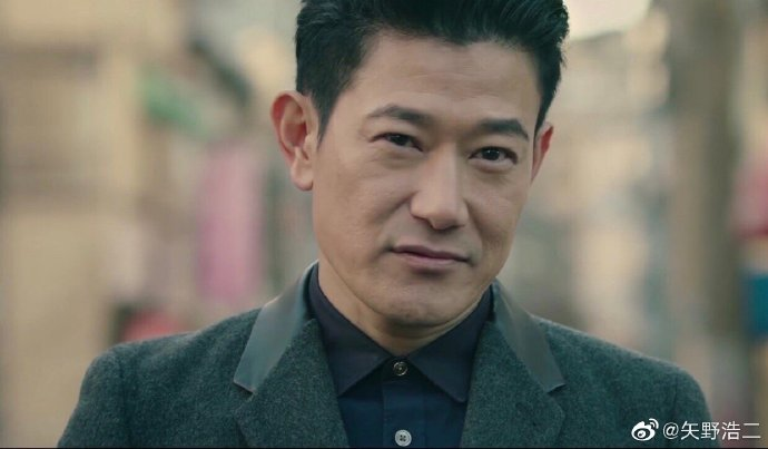 2016年  20集连续剧「龙探社」 - 李辉耀 在《天天向上》主持人工作后