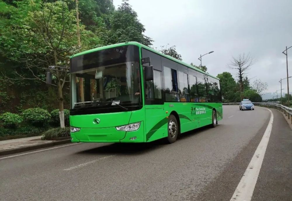 高水平服务",全力以赴推进国家公交都市创建,全力打造优质,平安,绿色