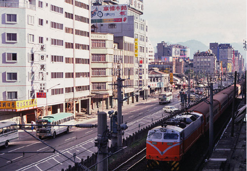 1980年的中国台湾省街景 盼你早日回家