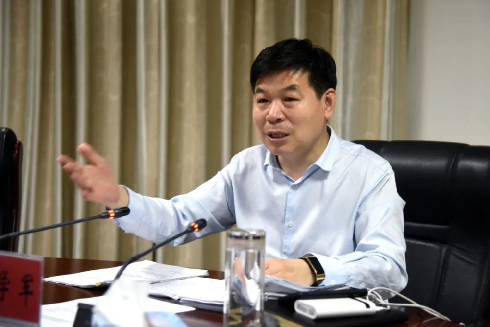 主持召开 区划调整遗留问题工作会议 区委常委 常务副区长苗润涛 区委