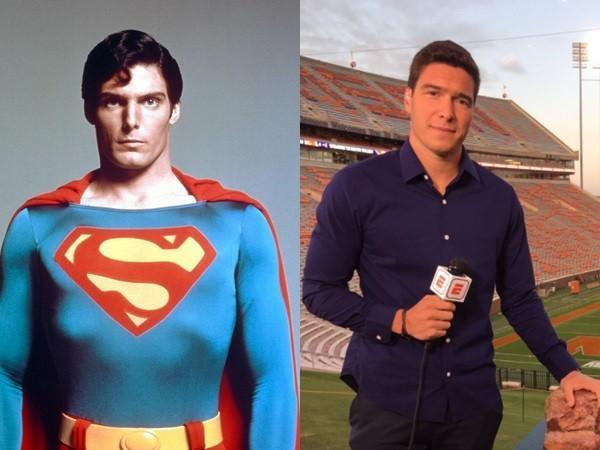 美国超人演员的记者儿子在家直播只穿上身没穿裤子毫无觉察