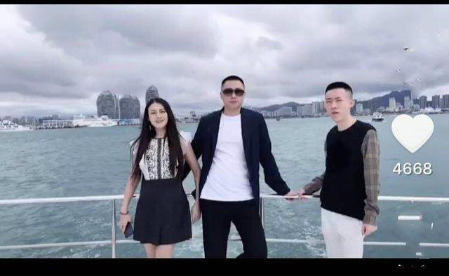 并非谁都能蹭一龙热度刘二狗有矿妻子貌美如花坐游轮炫耀