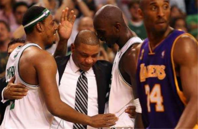 他们仅仅用夸梅布朗和几个添头以及选秀权就从灰熊队打劫来了加索尔