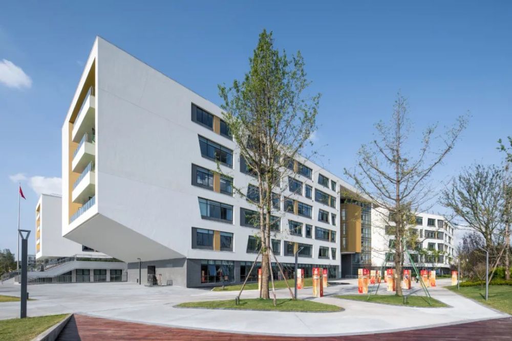 面向未来教育的立体学校/中建西南院【图文】教室金苹果